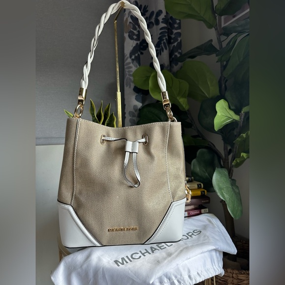 Michael Kors Tan and White Shoulder Bag - EUC - Picture 1 of 12